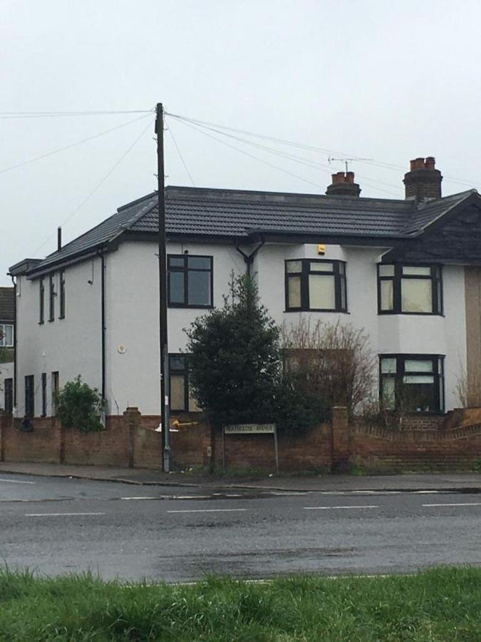 Ar-Rahman, 1 Bed Room And 1 Living Room Apartment Dartford Dış mekan fotoğraf