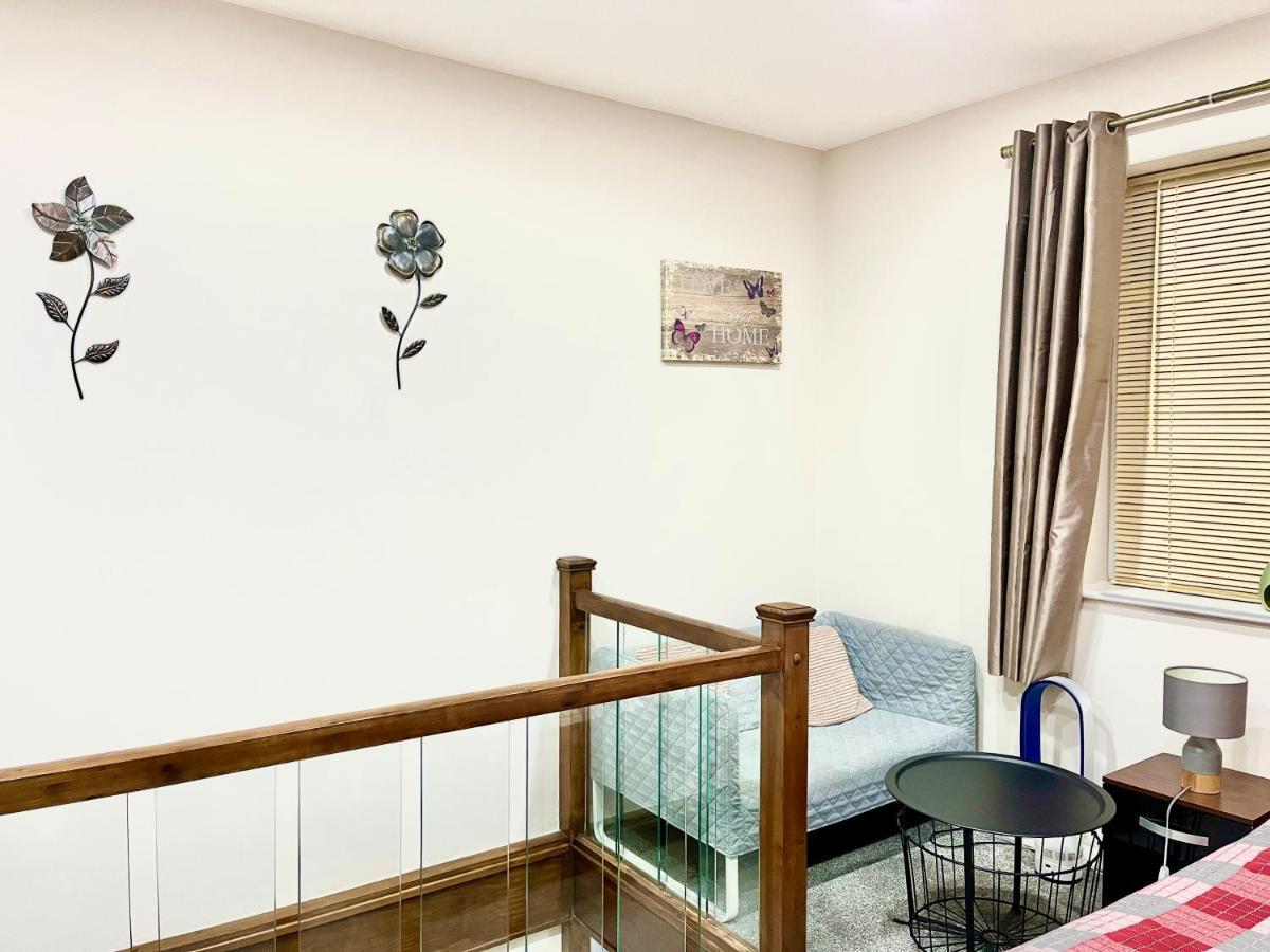 Ar-Rahman, 1 Bed Room And 1 Living Room Apartment Dartford Dış mekan fotoğraf